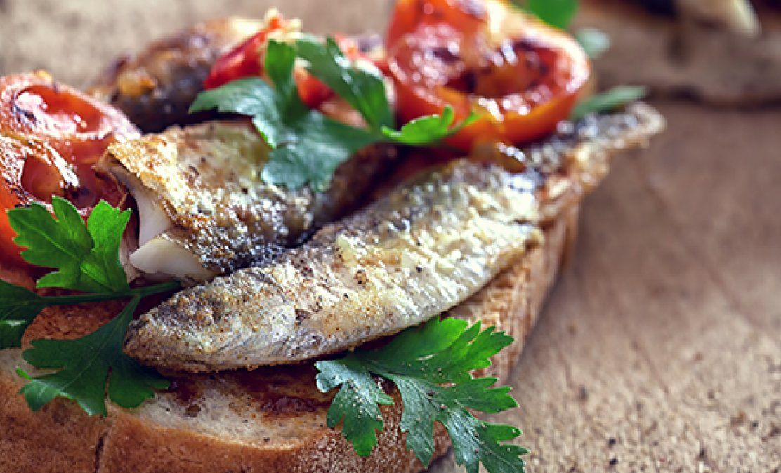 Cómo hacer tostadas de sardinas