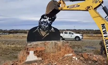 El monumento estaba en el ingreso de Río Gallegos. El monumento estaba en el ingreso de Río Gallegos.