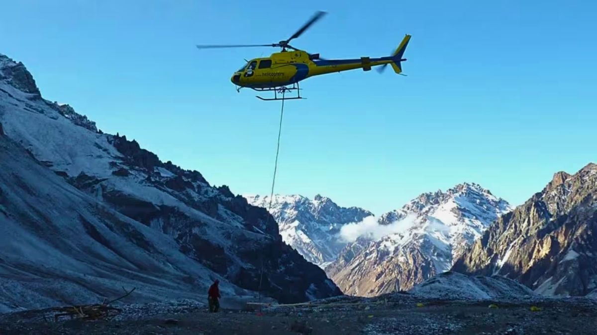 El rescate se produjo a raíz de que los turistas sufrieran un accidente cuando intentaban ascender por un sector del cerro Aconcagua.