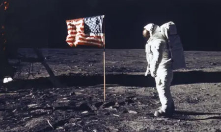 La misión Artemis II llevará astronautas a la órbita lunar en 2026, 50 años después del último vuelo tripulado a la Luna. La misión Artemis II llevará astronautas a la órbita lunar en 2026, 50 años después del último vuelo tripulado a la Luna.
