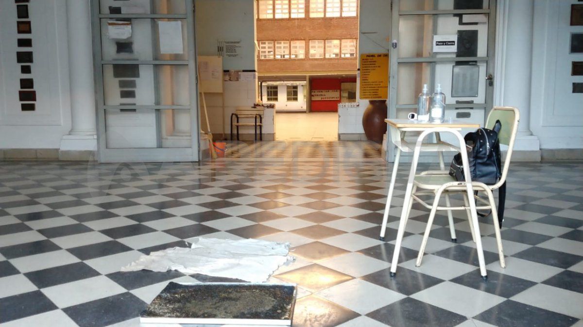 Con protocolos, los estudiantes de los últimos años regresaron a las aulas