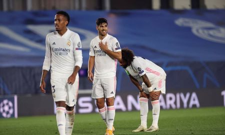 Real Madrid debe derrotar al Borussia Mönchengladbach para seguir en carrera en la Champions League. Real Madrid debe derrotar al Borussia Mönchengladbach para seguir en carrera en la Champions League.