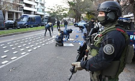 El gobierno provincial recibirá de parte de la Embajada de Estados Unidos para la investigación y juzgamiento del narcotráfico, el crimen organizado y otros delitos federales. El gobierno provincial recibirá de parte de la Embajada de Estados Unidos para la investigación y juzgamiento del narcotráfico, el crimen organizado y otros delitos federales.