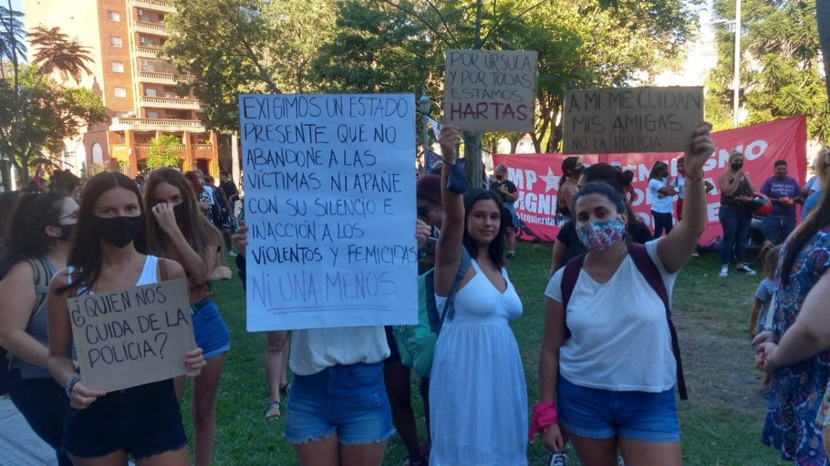 Las mujeres en Santa Fe exigen un Estado presente ante la violencia de género. 