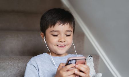 a que edad se recomienda que los chicos tengan su primer celular, segun una psicologa infantil a que edad se recomienda que los chicos tengan su primer celular, segun una psicologa infantil