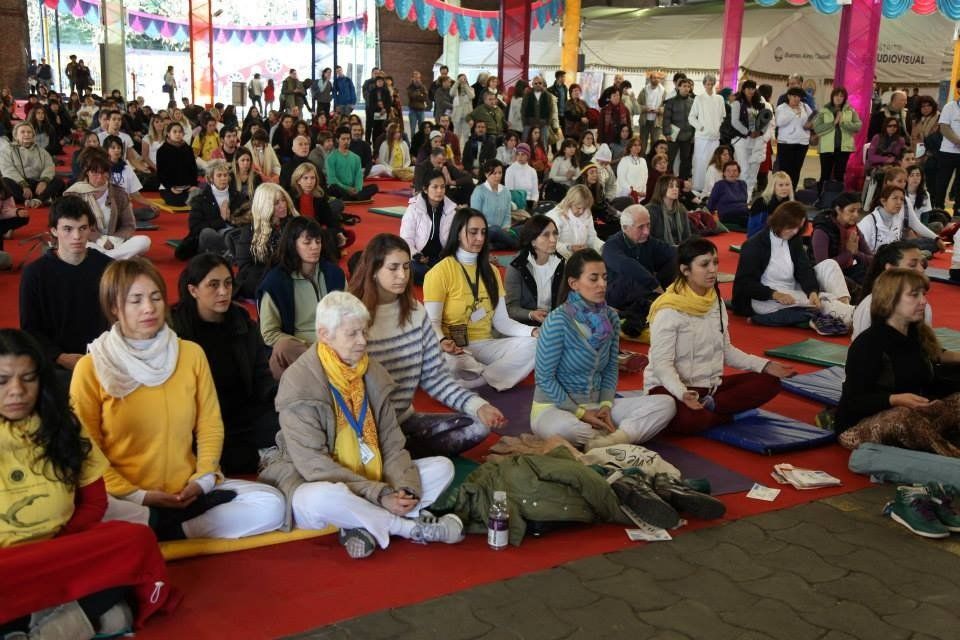 La ONU estableció que cada 21 de junio en todo el mundo se celebre el día internacional del yoga.