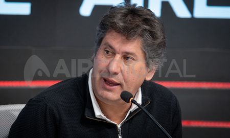 El intendente de Funes opinió que un Gobierno serio no se maneja por redes sociales. El intendente de Funes opinió que un Gobierno serio no se maneja por redes sociales.