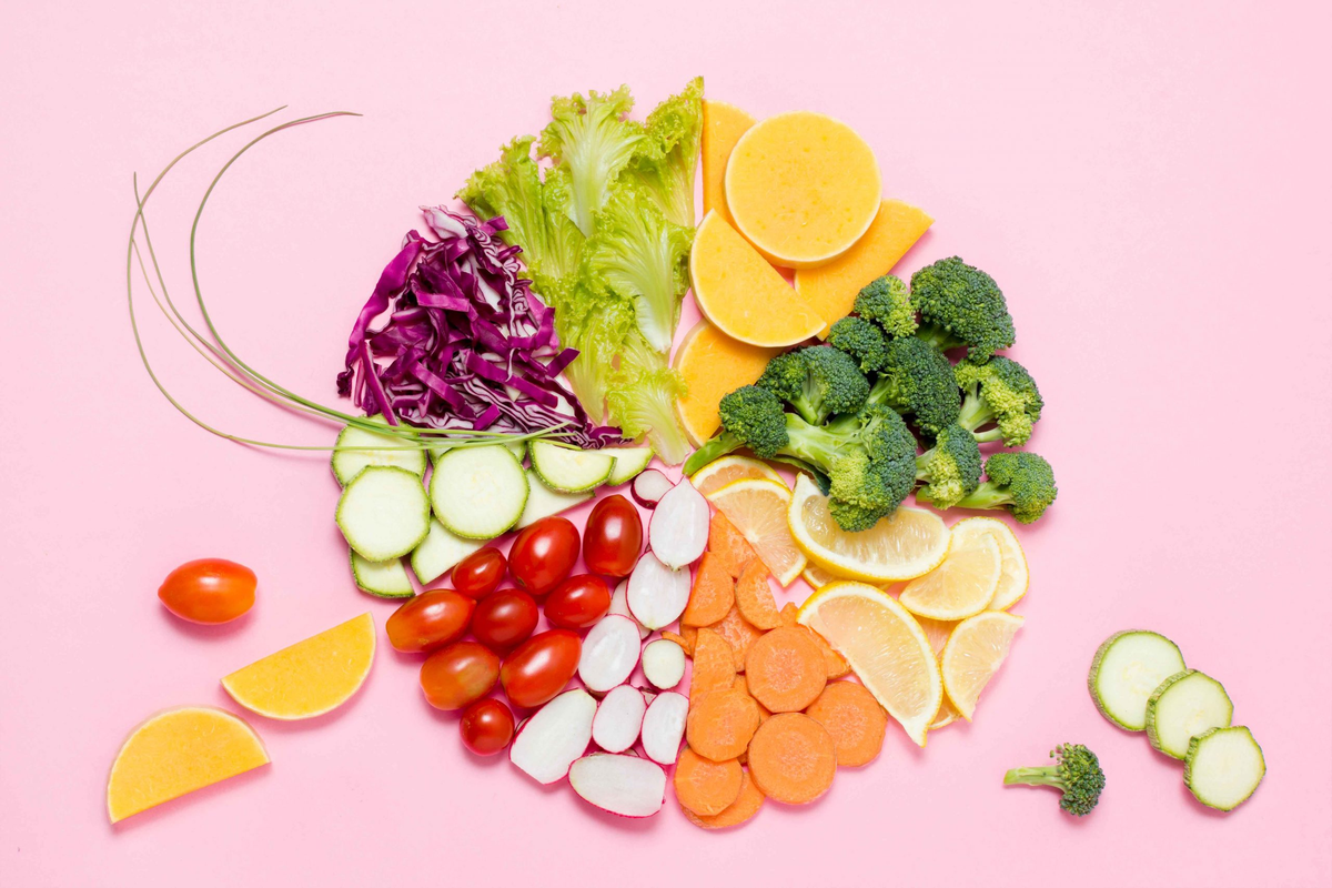 Es importante seguir una dieta variada llena de vitaminas para conservar una buena salud. Es importante seguir una dieta variada llena de vitaminas para conservar una buena salud.