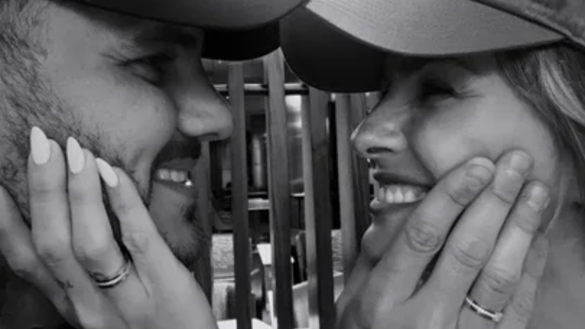 La pareja blanqueó su compromiso con un emotivo posteo en sus redes sociales.