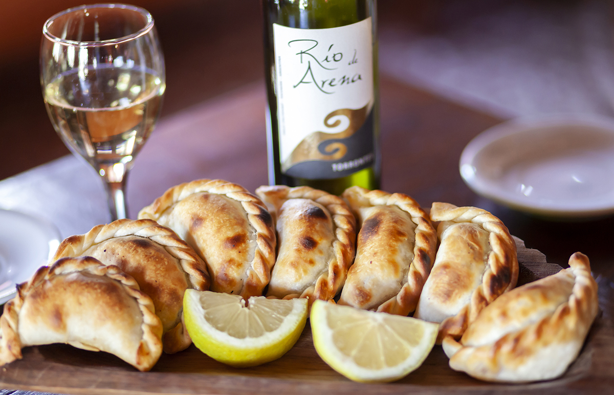 Las empanadas tucumanas son una de las más ricas de la Argentina. Las empanadas tucumanas son una de las más ricas de la Argentina.