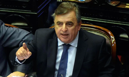 Nosotros nos vamos a abstener hoy, anticipó el presidente del bloque radical, Mario Negri. Nosotros nos vamos a abstener hoy, anticipó el presidente del bloque radical, Mario Negri.