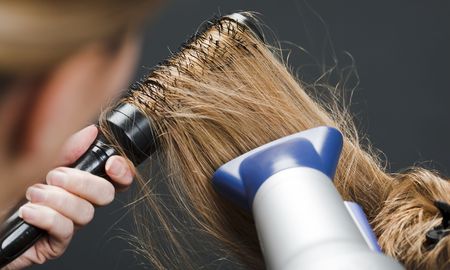 Mantener la higiene del cepillo de pelo es esencial para evitar problemas como la caspa y el crecimiento de hongos en el cuero cabelludo. Mantener la higiene del cepillo de pelo es esencial para evitar problemas como la caspa y el crecimiento de hongos en el cuero cabelludo.