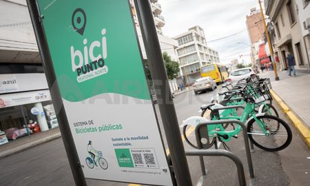 Durante el último paro de colectivos, el uso de las bicicletas públicas tuvo un aumento promedio del 25%. Durante el último paro de colectivos, el uso de las bicicletas públicas tuvo un aumento promedio del 25%.