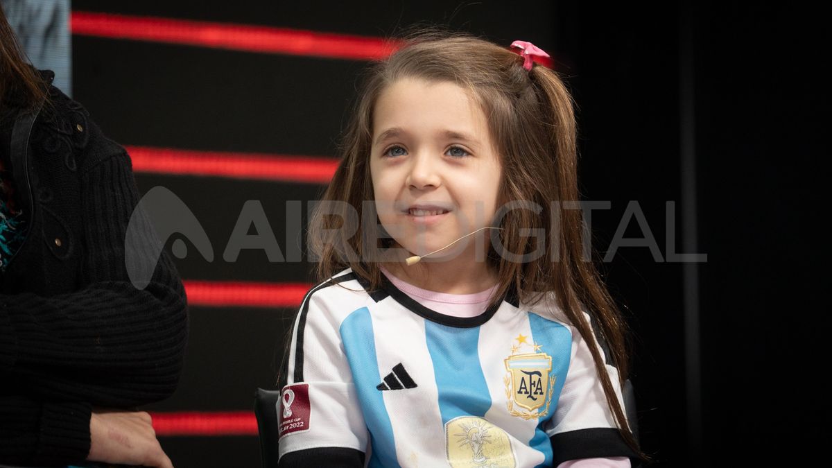 Helena, la nena de 7 años que es fanática de Unión y le dedicó un tierno video a la Selección Argentina