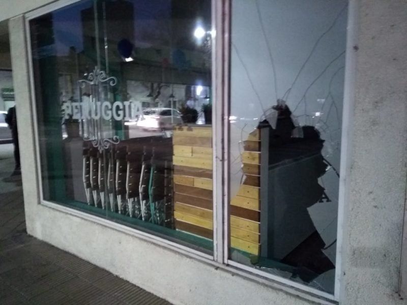 En junio, julio y agosto robaron en la misma sucursal de la heladería Peruggia