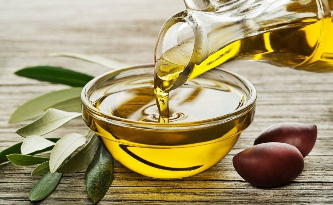 Los expertos en nutrición aconsejan añadir dos cucharada soperas al día.