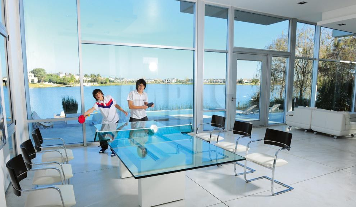 Así es la casa de Juan Darthés en Nordelta.