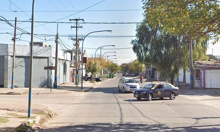 El episodio ocurrió en el mediodía del miércoles en la intersección de Génova y Cabal, en el mencionado barrio de la zona noroeste de Rosario.