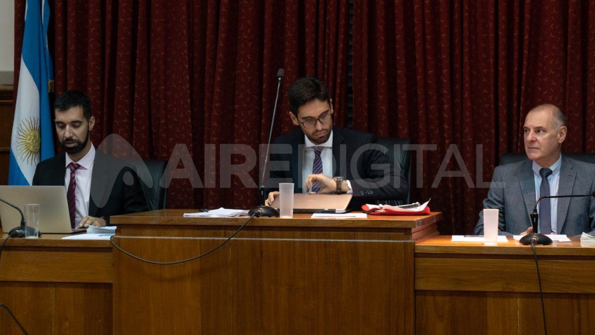 Leandro Lazzarini (presidente), Pablo Ruiz Steiger y Octavio Silva, los jueces del tribunal