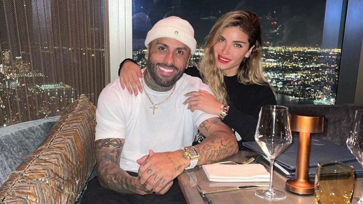 Nicky Jam le regaló un impresionante Lamborghini rosa a su novia