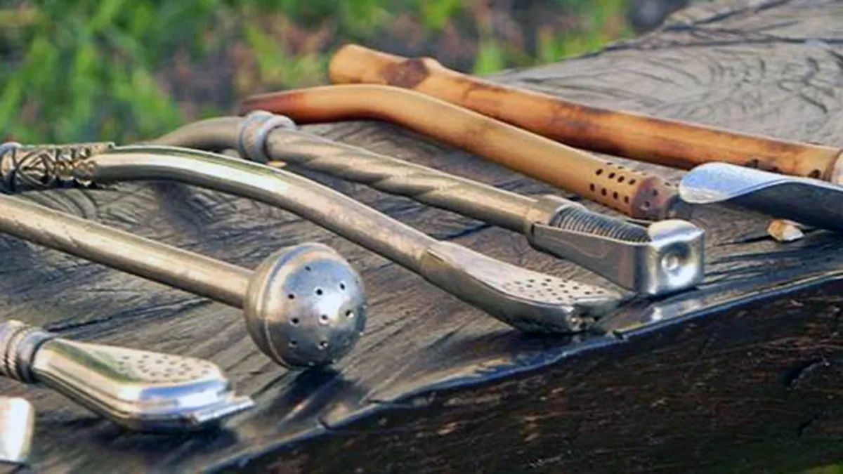 Una bombilla limpia mejora el sabor del mate y evita obstrucciones molestas.