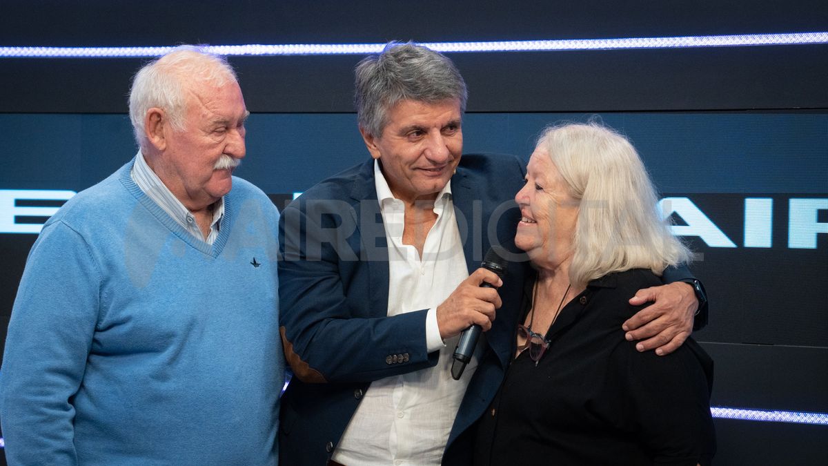 Ana y Pelusa Biagioni visitaron los estudios de AIRE y revivieron anécdotas junto a Luis Mino.