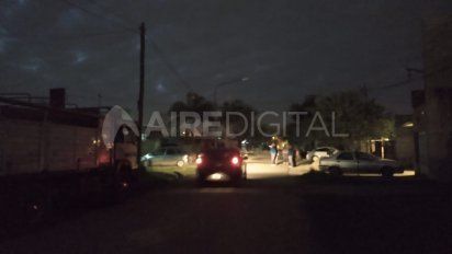Vecinos de barrio Centenario, preocupados por reiterados cortes de luz