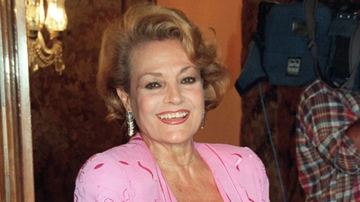 La actriz, cantante y presentadora de televisión Carmen Sevilla, en una fotografía de 1999. Foto EFE La actriz, cantante y presentadora de televisión Carmen Sevilla, en una fotografía de 1999. Foto EFE