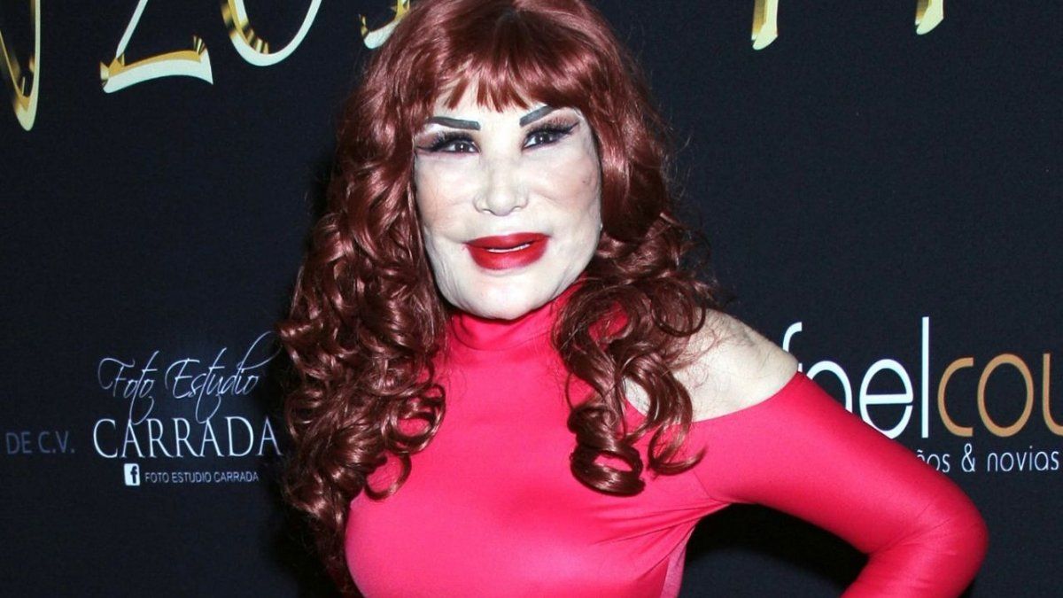 La famosa vedette tiene tres hijas que durante su infancia sufrieron el acoso de sus compañeros debido a la profesión de su mamá. &nbsp;