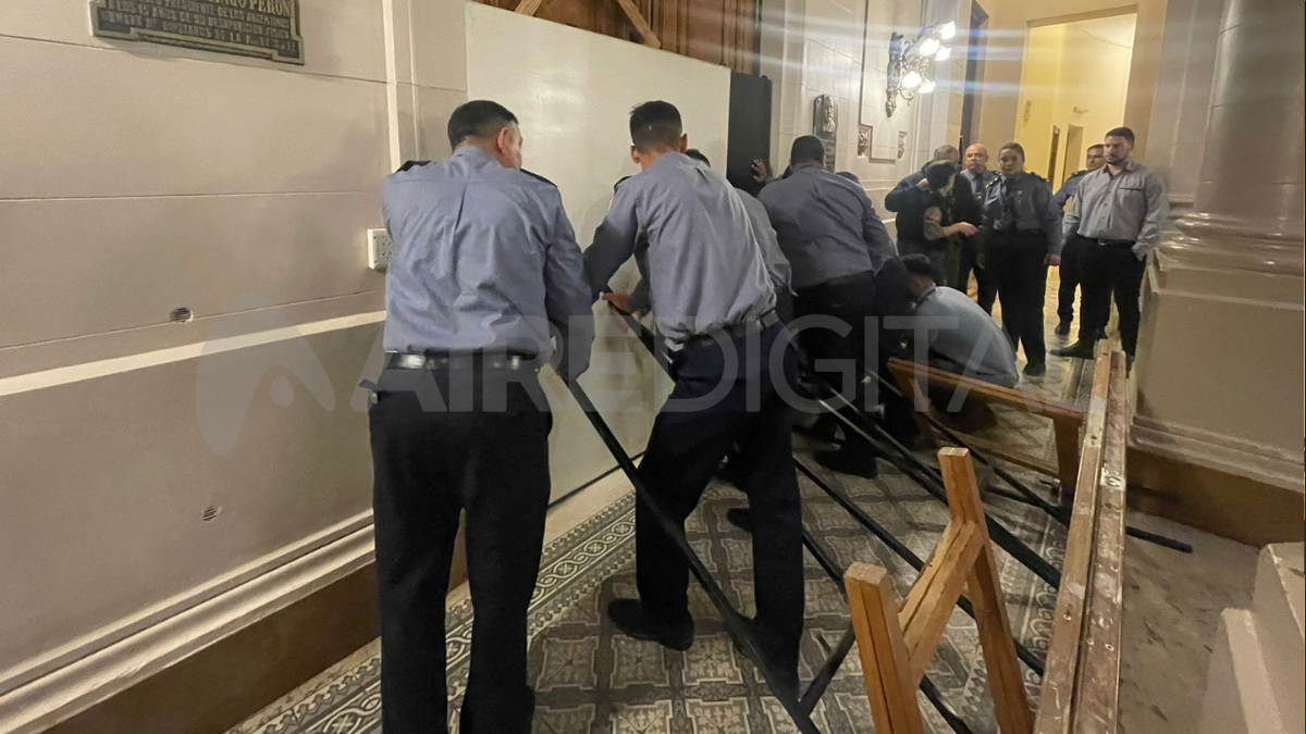 Incidentes en la Legislatura. Incidentes en la Legislatura.