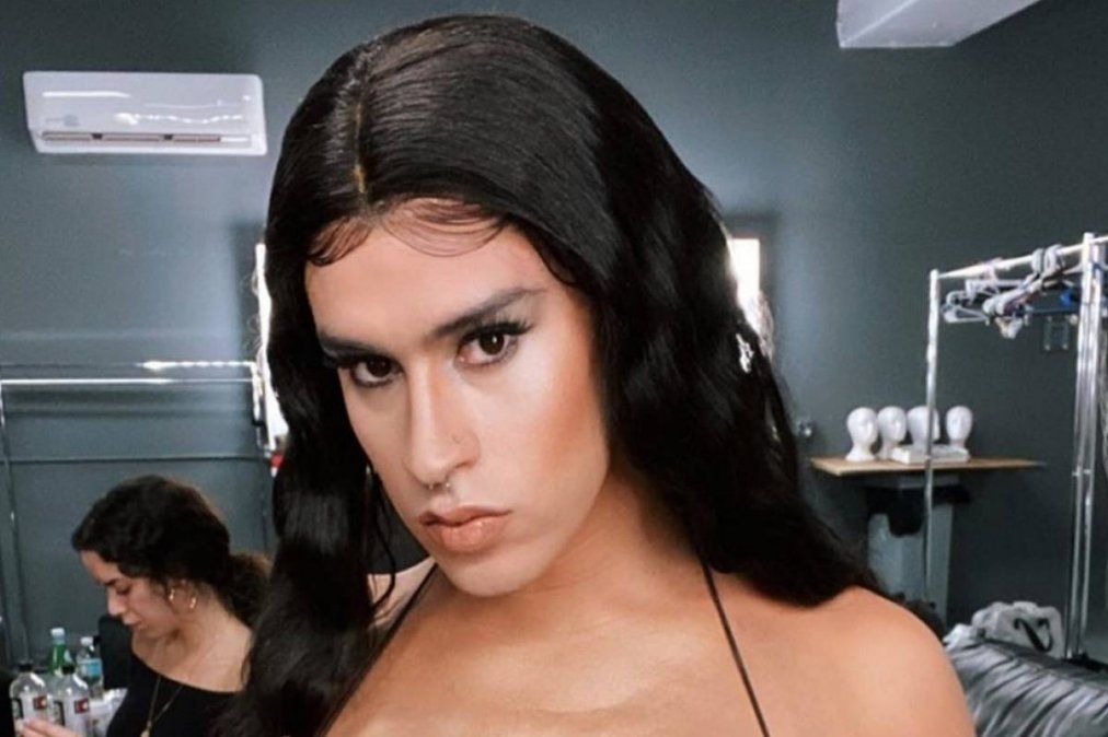 Bad Bunny se transforma en mujer para su nuevo videoclip