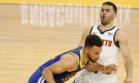 A las 23, los Denver Nuggets de Facundo Campazzo enfrentan a Golden State Warriors por la NBA. A las 23, los Denver Nuggets de Facundo Campazzo enfrentan a Golden State Warriors por la NBA.