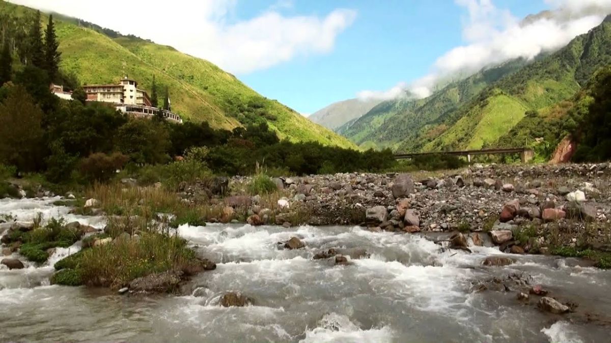 Vistas al valle y aguas termales: descubrí un pueblito de Jujuy ideal para descansar