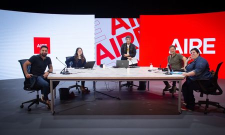 figuras de la politica y el deporte saludaron a aire de santa fe en su 12° aniversario figuras de la politica y el deporte saludaron a aire de santa fe en su 12° aniversario