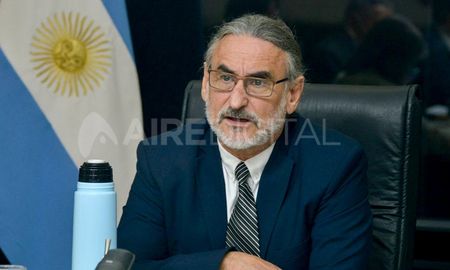 Luis Basterra, ministro de Agricultura, Ganadería y Pesca Luis Basterra, ministro de Agricultura, Ganadería y Pesca
