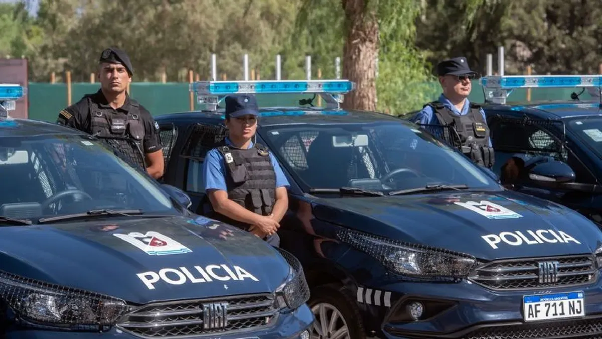 Cuatro efectivos oficiales fueron detenidos y separados de sus puestos.