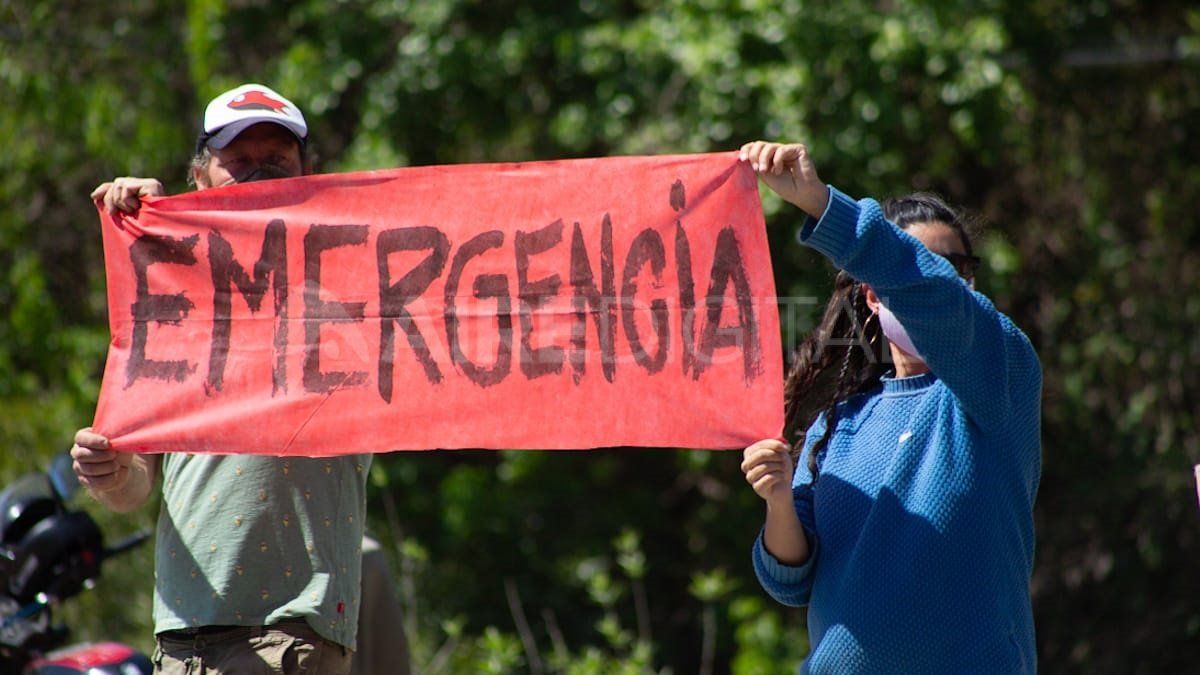 Los vecinos de la Costa se manifestaron este lunes para reclamar una urgente intervención estatal sobre el manejo del fuego