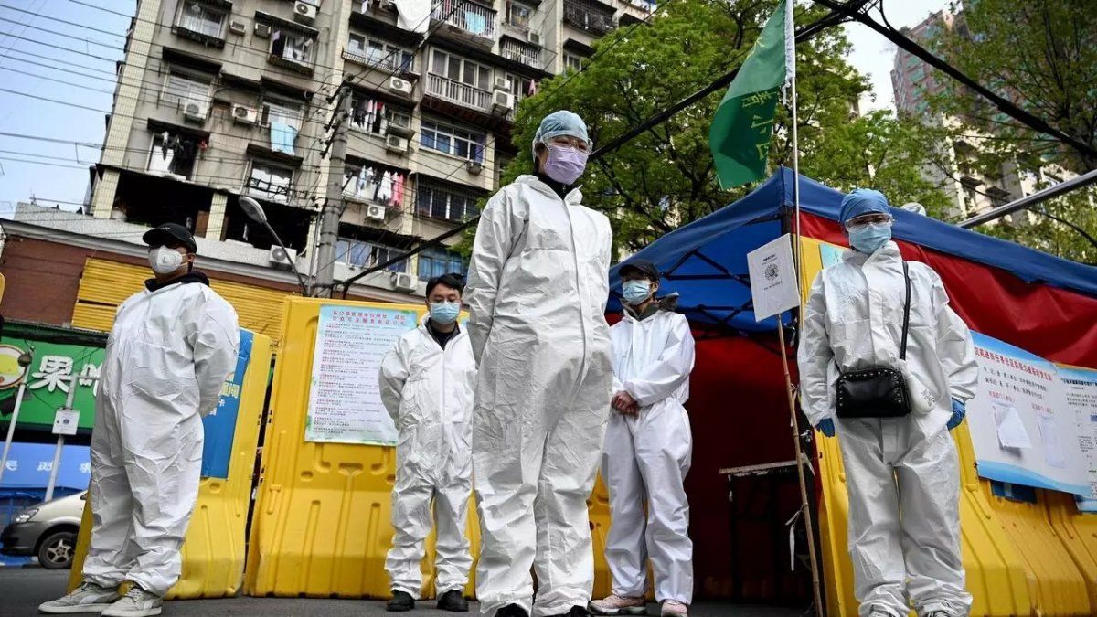 La Organización Mundial de la Salud comenzó en el gigante asiático una investigación para determinar el origen del virus