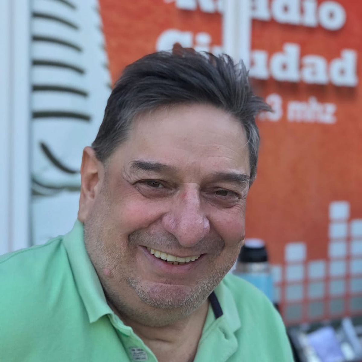 René Quintana tiene 64 años y cinco hijos. Se recuperó del covid y un año después lo contó por AIRE.