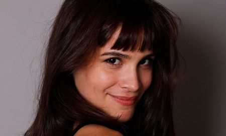 Micaela Riera nació y vivió en la ciudad de Santa Fe hasta los 4 años. Micaela Riera nació y vivió en la ciudad de Santa Fe hasta los 4 años.