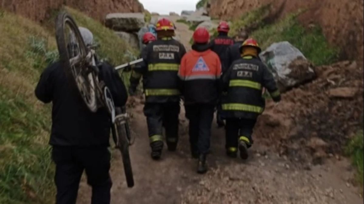 Un ciclista murió tras caer por un acantilado en una zona costera.