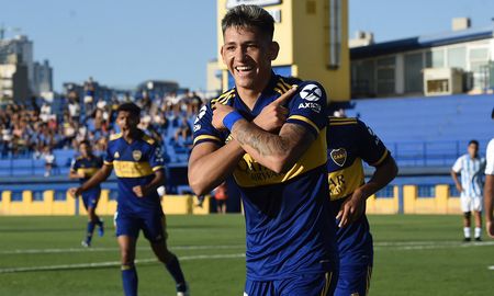 Luis Vázquez, nacido en Recreo, tiene muchas chances de jugar como titular para Boca ante Claypole por la Copa Argentina. Luis Vázquez, nacido en Recreo, tiene muchas chances de jugar como titular para Boca ante Claypole por la Copa Argentina.