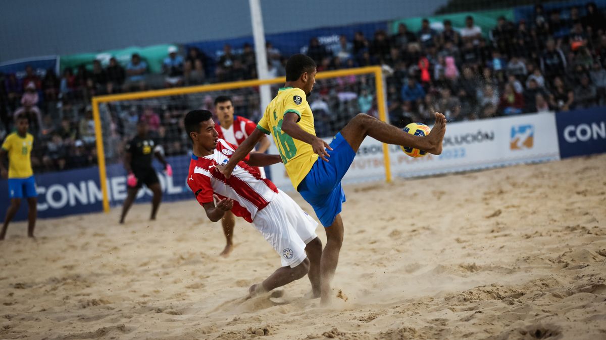 Conmebol Liga Evolución de Fútbol Playa Brasil es campeón de mayores y