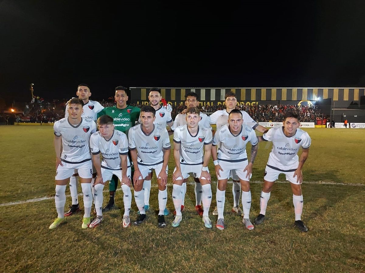 El Club Atlético Colón impuso su condición de profesional y venció a Libertad de Sunchales en la Copa Santa Fe