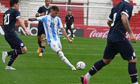 Kevin Zenón sacó un zapatazo infernal, y marcó su primer gol, en el amistoso entre la sub 23 de Selección Argentina y Paraguay. Kevin Zenón sacó un zapatazo infernal, y marcó su primer gol, en el amistoso entre la sub 23 de Selección Argentina y Paraguay.