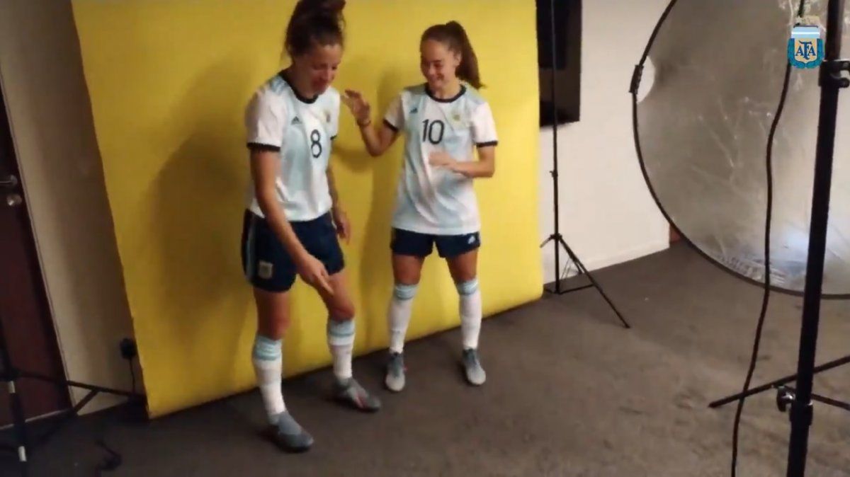 La Selección Femenina y una divertida sesión de fotos