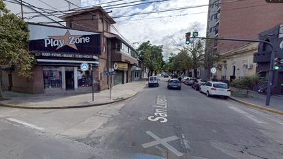 Brutal robo de moto a dos adultos mayores en barrio Constituyentes: 