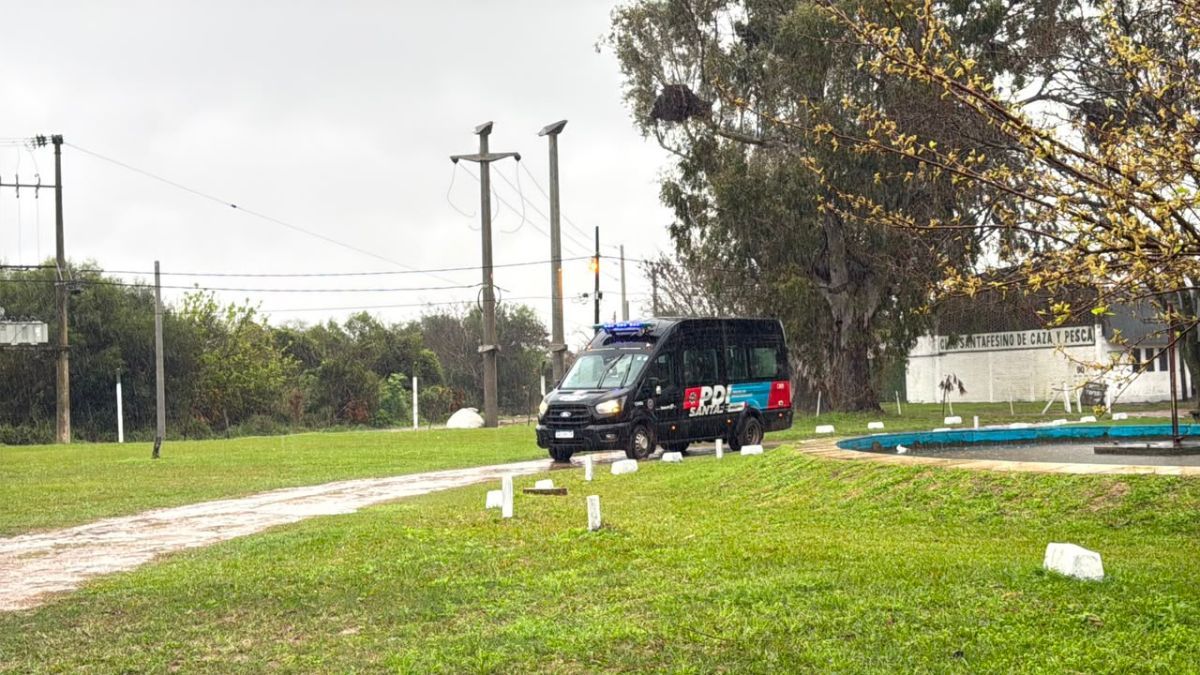 Aguirre había desaparecido el 28 de junio, cuando se encontraba pescando junto a su mujer, su hermana y su cuñado. Aguirre había desaparecido el 28 de junio, cuando se encontraba pescando junto a su mujer, su hermana y su cuñado.