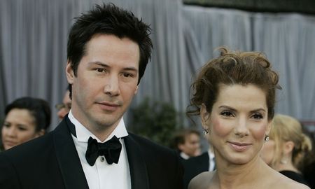 Keanu Reeves y su romántico gesto con Sandra Bullock que generó una gran emoción. Keanu Reeves y su romántico gesto con Sandra Bullock que generó una gran emoción.