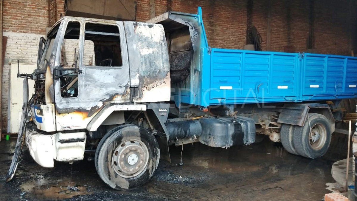 Los bomberos lograron sofocar el incendio